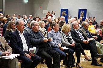 Viele BesucherInnen lauschten den Vorträgen. © Josef Salomon/Wachaufoto
